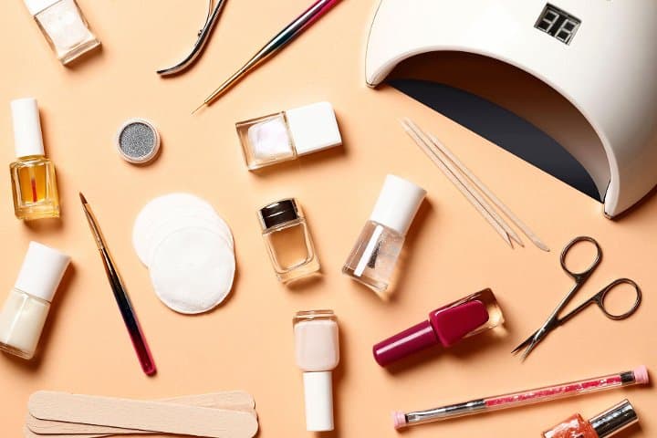 Aura bodysculpt Nails